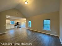 $1,495 / Month Home For Rent: 261 White Oak Circle - America's Rental Manager...