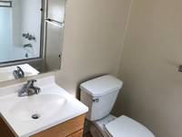 $1,750 / Month Apartment For Rent: 832 Hawthorne St. #31 - Mangold Property Manage...