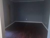 $650 / Month Apartment For Rent: 5323 East 12th St - 22 - Home Connection Proper...