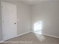 $1,200 / Month Apartment For Rent: 206 Tyler St - A - Modern Property Groups LLC |...