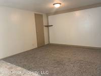 $625 / Month Apartment For Rent: 716 4th Street South Unit LOWER - River Rock Pr...