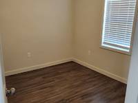 $835 / Month Apartment For Rent: 3518-A Viking Street - On Q Real Estate & P...