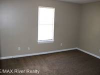 $825 / Month Apartment For Rent: 127 Bradleyville Rd - RE/MAX River Realty | ID:...