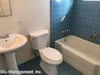 $825 / Month Apartment For Rent: 1332 San Mateo Blvd SE Apt 10 - Sky Management,...