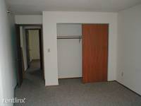 $1,040 / Month Apartment For Rent: Ground Floor 2 Bedrom 1.5 Bathroom - Willow Pon...
