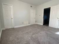 $1,050 / Month Apartment For Rent: 606 N. West Street Apt. 2 - Morningstar City Gr...