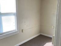 $1,000 / Month Apartment For Rent