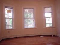 $3,700 / Month Apartment For Rent