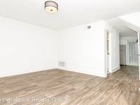 $1,525 / Month Apartment For Rent: 2721 White Oak Drive Unit E24 - LivingIntown Re...