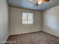 $1,125 / Month Apartment For Rent: 520 13th Ave Unit 21 - Four Walls LLC | ID: 114...