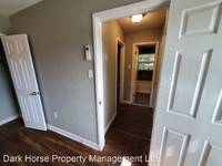 $700 / Month Apartment For Rent: 1403 Boyd Unit #B - Dark Horse Property Managem...