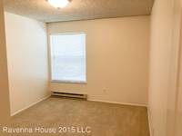 $1,895 / Month Apartment For Rent: 9428 Ravenna Ave NE, Apt 206 - Ravenna House 20...