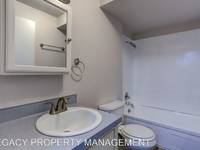 $1,695 / Month Apartment For Rent: 8630 SW Barbur Blvd - 09 - LEGACY PROPERTY MANA...