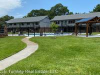 $915 / Month Apartment For Rent: 301 Birch Drive - Unit 2 - CLE Turnkey Real Est...