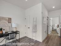 $1,499 / Month Apartment For Rent: 5531 N Greeley Avenue -201 - Edge Asset Managem...