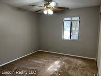 $650 / Month Apartment For Rent: 900 Blanton Street A12 - Lincoln Realty LLC | I...