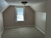 $725 / Month Apartment For Rent: 742 S Poplar Ave - 742 S Poplar Unit 2 - Green ...