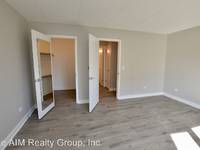$1,595 / Month Apartment For Rent: 5133 Washington St - 3E - The AIM Realty Group,...