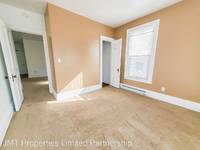 $650 / Month Room For Rent: 326 West 8th Street Apt. 5 - JMT Properties Lim...